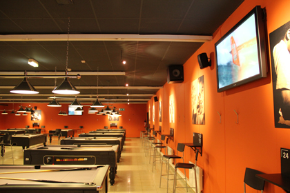 installation vidéo, son dans une salle de billard, salle de jeux